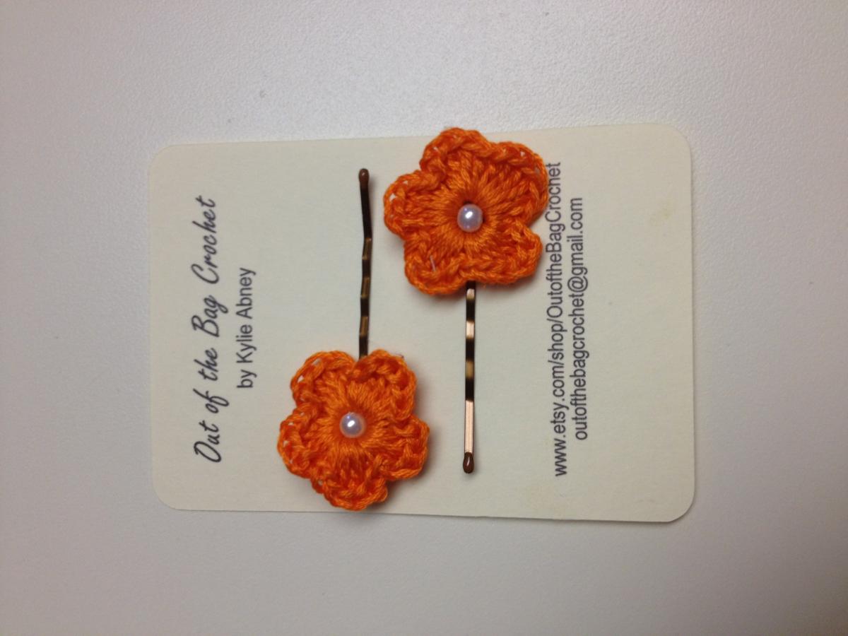 Crochet Flower Bobby Pin Set, Orange